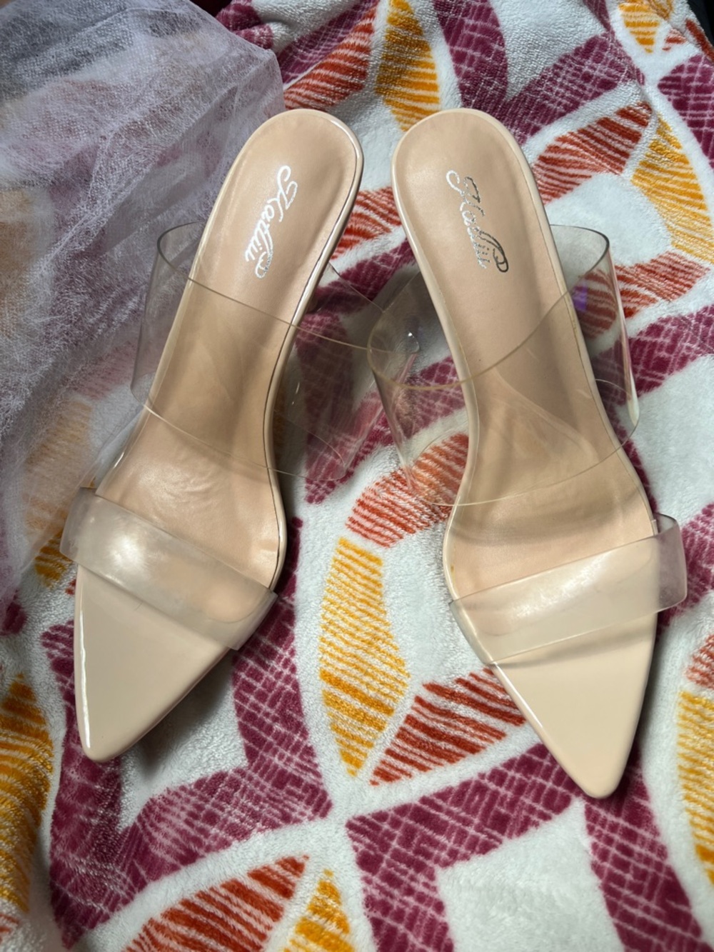 Katliu heels Nude / Clear Pointed toe NEW
